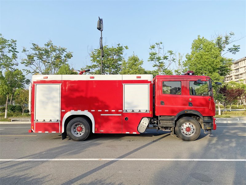 消防车科普：不只是“会喷水的大卡车”